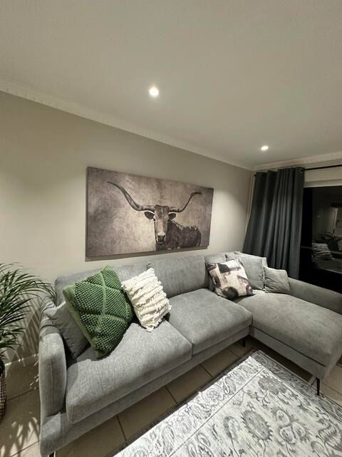 To Let 2 Bedroom Property for Rent in Heldervue Western Cape